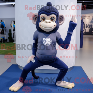 Postava maskota Navy Monkey...