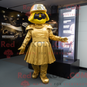 Gold Commando mascot...