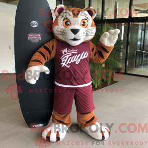Maroon Tiger maskot kostume...