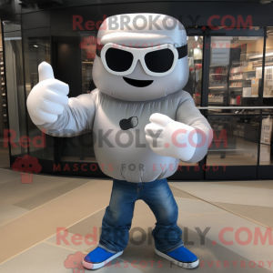 Sølv boksehanske maskot...