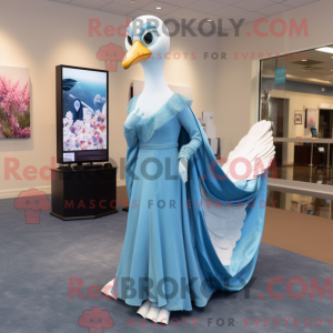 Sky Blue Swan maskot...