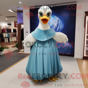 Sky Blue Swan maskot...