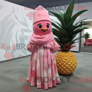 Pink Pineapple maskot...