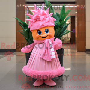 Pink Pineapple maskot...