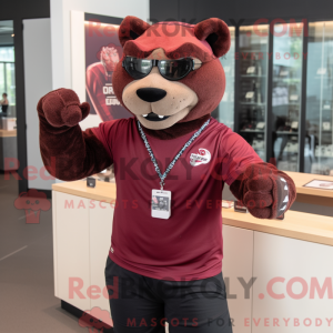 Maroon Panther Maskottchen...