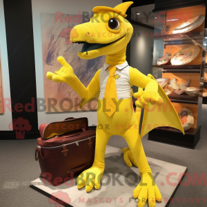 Gul Pterodactyl maskot...