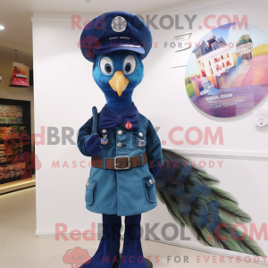 Figura de máscara de pavão...