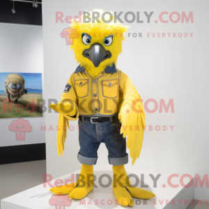 Figura de máscara de falcão...