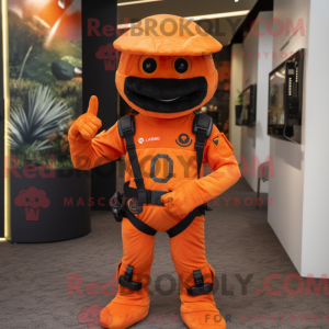 Mascotte de Commando orange...