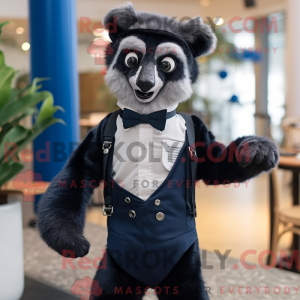 Postava maskota Navy Lemur...