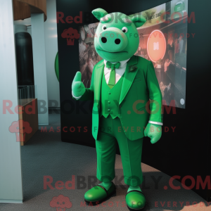 Postava maskota zeleného...