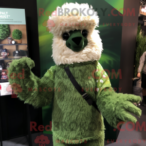 Forest Green Alpaca maskot...