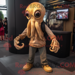 Tan Kraken maskot kostume...