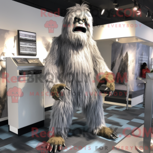 Sølv Sasquatch maskot...