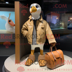 Tan Albatross maskot...