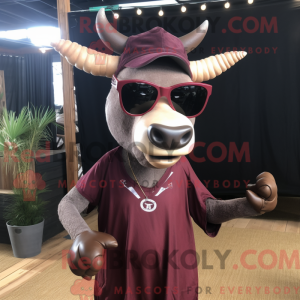 Maroon Zebu maskot kostume...