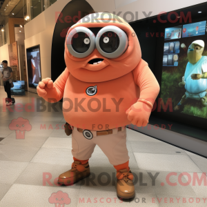 Peach Cyclops maskot...