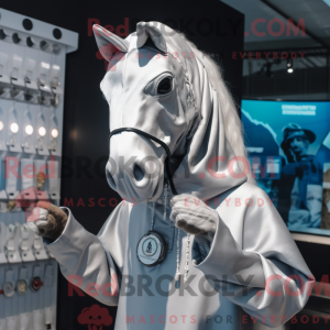 Silver Mare maskot kostume...