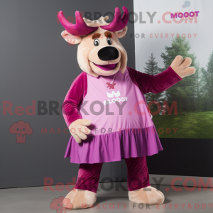 Magenta Moose maskot...