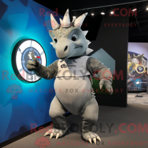 Sølv Triceratops maskot...