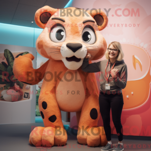 Peach Smilodon maskot...