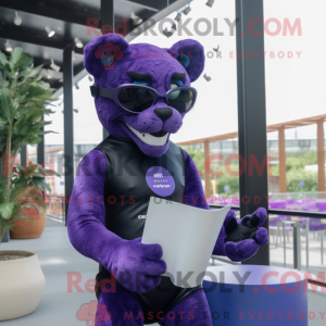 Lilla Panther maskot...