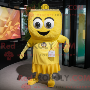 Personaggio mascotte giallo...