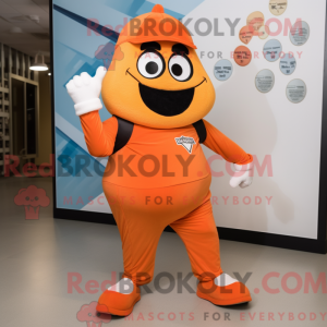 Orange Momentum maskot...