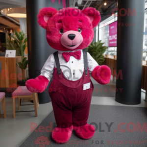 Magenta bamse maskot...