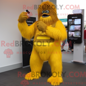 Gul Sasquatch maskot...
