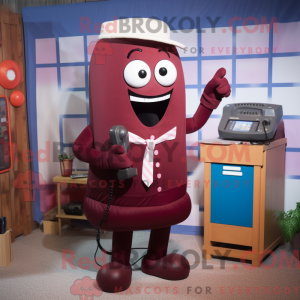 Maroon Phone maskot...