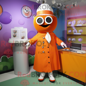 Orange Doctor maskot...