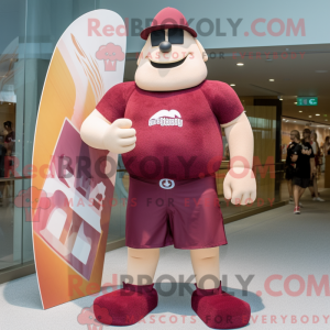 Maroon Strongman maskot...