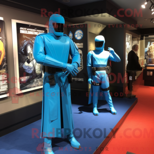 Postava maskota Cyan Gi Joe...