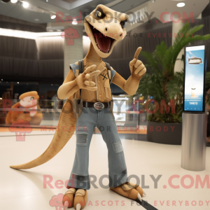 Tan Dimorphodon maskot...