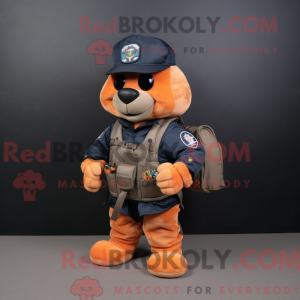 Peach Navy Seal maskot...