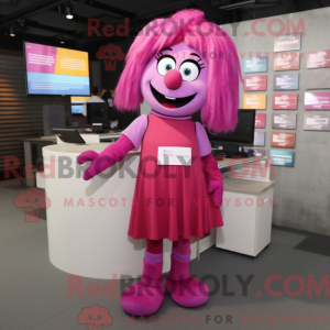 Magenta But maskot...