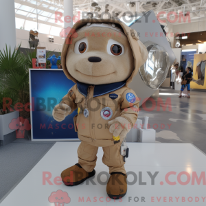 Beige Astronaut maskot...