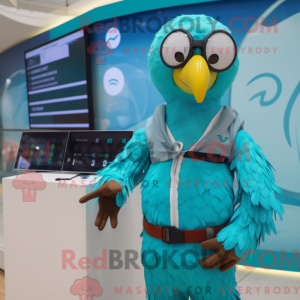 Turkis Falcon maskot...