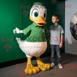 Forest Green Gosling maskot...