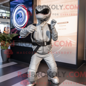 Sølv Snake maskot...