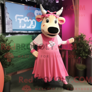 Pink Jersey Cow maskot...