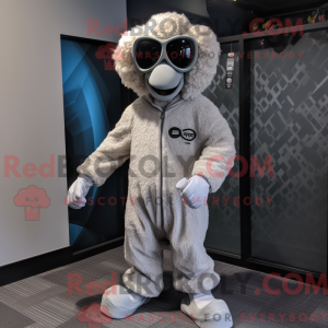 Grey Ram maskot kostume...