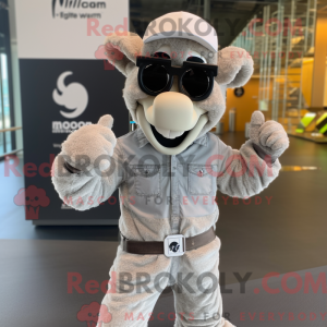 Grey Ram maskot kostume...