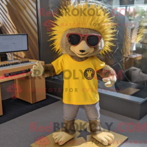 Gold Porcupine maskot...