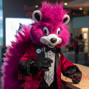 Magenta Skunk maskot...