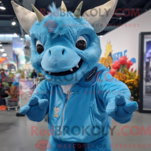 Obloha modrá postava...