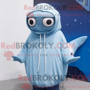 Cream Blue Whale maskot...