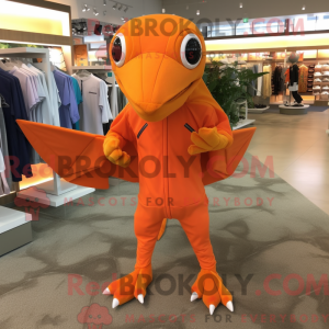 Oranžová postava maskota...