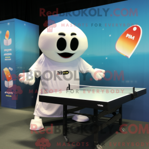 Hvit bordtennisbord...